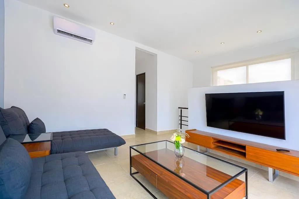 Holiday home Fantastica Casa Con Alberca,Tvs, Netflix, Y A/A Villa Cancun