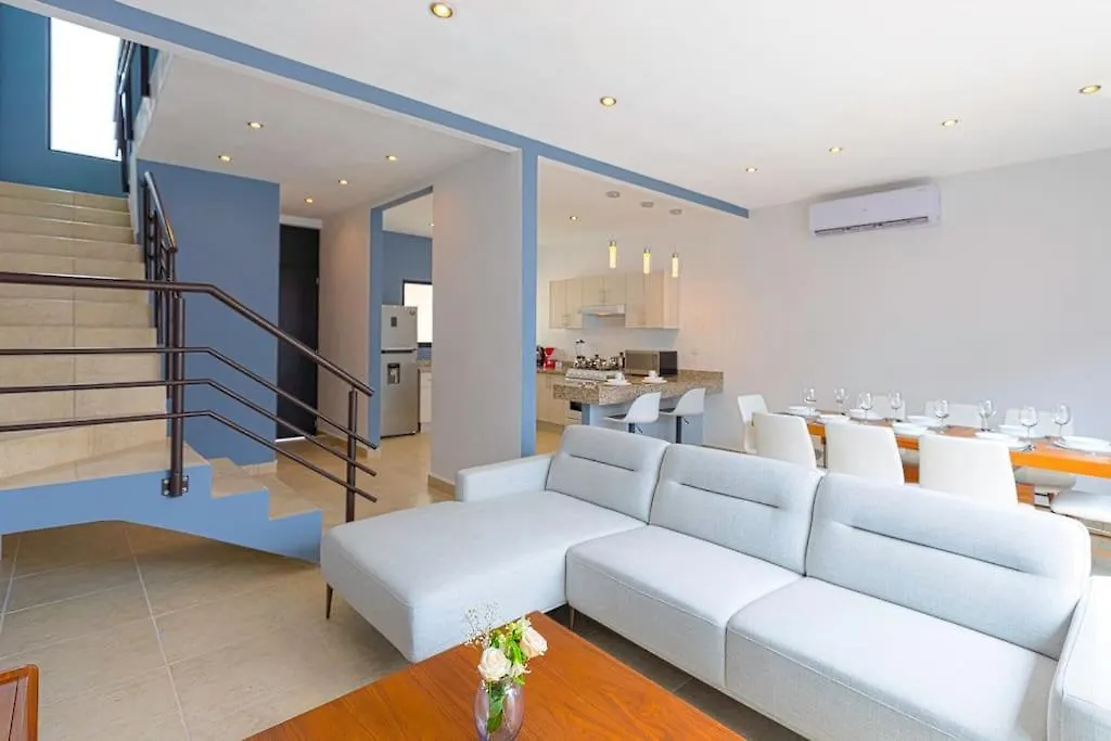 Fantastica Casa Con Alberca,Tvs, Netflix, Y A/A Villa Cancun