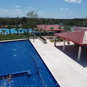 Apartamento Breezy & Cancunian Villa, Cancún